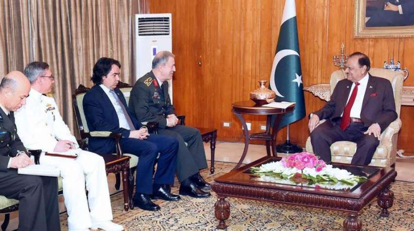 اسلام آباد: صدر مملکت ممنون حسین سے ترک فوج کی چیف جنرل سٹاف ..