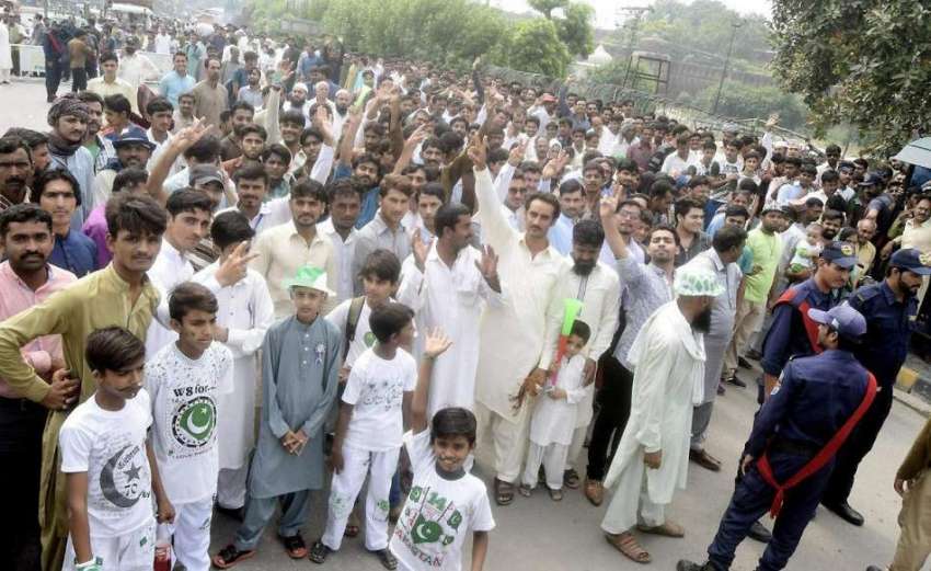 لاہور: یوم آزادی کے موقع پر حکومتی شخصیات کی آمد کے باعث ..