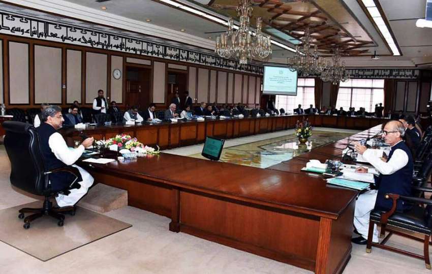اسلام آباد: وزیراعظم شاہد خاقان عباسی اعلیٰ سطحی اجلاس کی ..