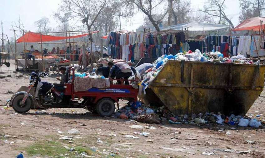 اسلام آباد: کھنہ پل لنک روڈ پر پڑا کورا کرکٹ سے خانہ بدوش ..