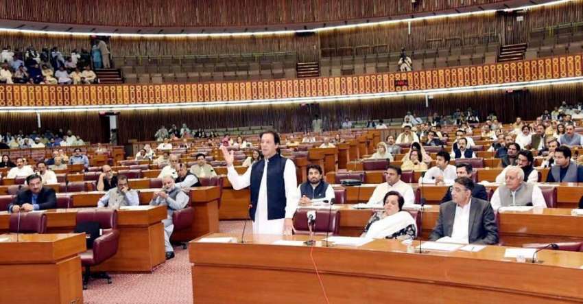 اسلام آباد: وزیر اعظم عمران خان قومی اسمبلی میں اخترمینگل ..