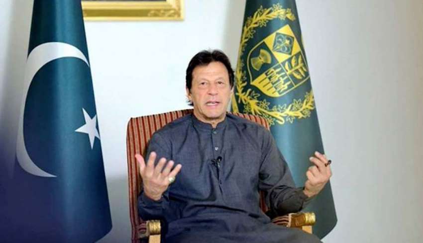 اسلام آباد: وزیر اعظم عمران خان قوم سے خطاب کر رہے ہیں۔