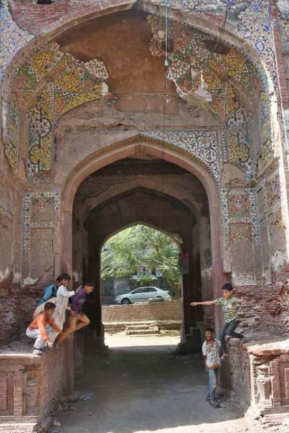 لاہور: زیب النساء کے تاریخی مقبرہ خستہ حالی کا شکار ہے انتظامیہ ..