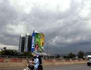 اسلام آباد: وفاقی دارالحکومت میں آسمان پر چھائے گہرے بادل دلکش منظر ..