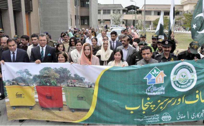راولپنڈی: وفاقی وزیر برائے موسمیاتی تبدیلی زرتاج گل فاطمہ ..