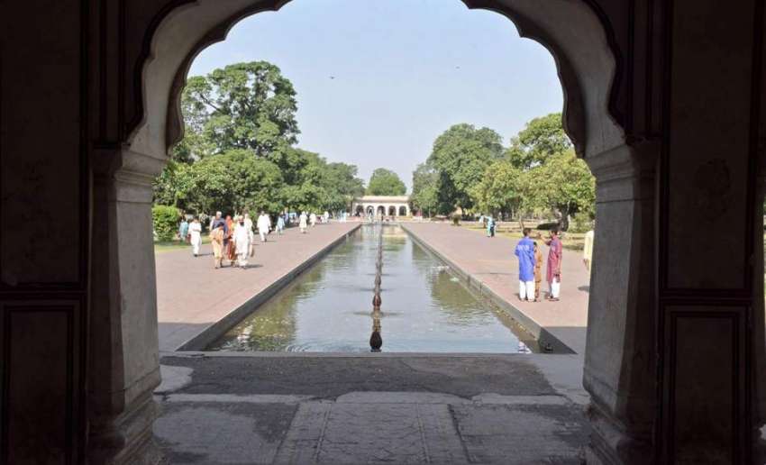 لاہور: تاریخی شالیمار باغ کا خوبصورت منظر۔