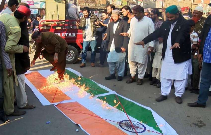 حیدر آباد: سنی تحریک کے کارکنان یوم کشمیر کے موقع پر بھارتی ..
