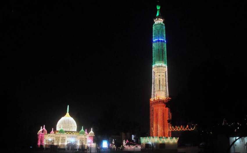 راولپنڈی: عید میلا دالنبی کے حوالے سے عید گاہ مسجد کوخوبصورت ..