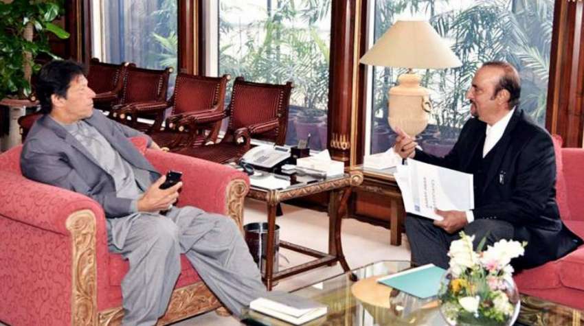 اسلام آباد: وزیر اعظم عمران خان سے ڈاکٹر بابر اعوان ملاقات ..