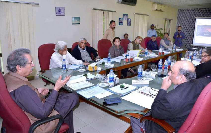 کراچی: وفاقی وزیر برائے وفاقی تعلیم و پیشہ ورانہ تربیت قومی ..