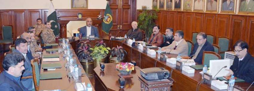 پشاور: گورنر خیبر پختونخوا شاہ فرمان اعلیٰ سطحی اجلاس کی ..