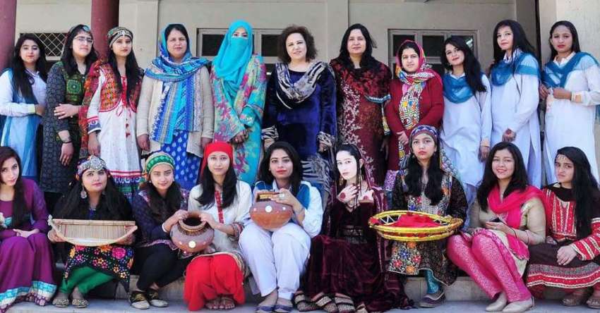 راولپنڈی: مقامی کالج میں یوم پاکستان کی تقریب کے موقع پر ..