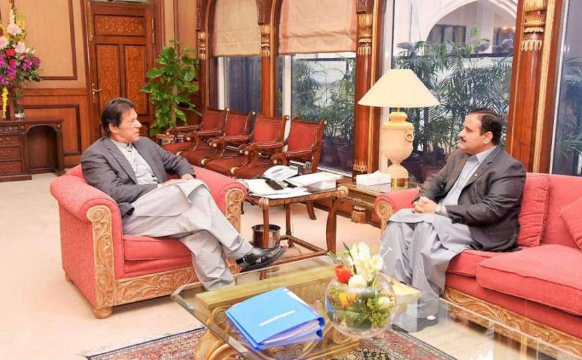 اسلام آباد: وزیر اعظم عمران خان سے وزیر اعلیٰ پنجاب عثمان ..