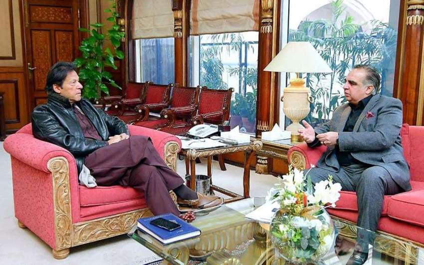 اسلام آباد: وزیر اعظم عمران خان سے گورنر سندھ عمران اسماعیل ..