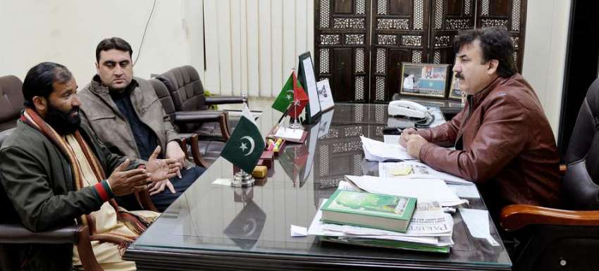 پشاور:صوبائی وزیر اطلاعات شوکت علی یوسفز ئی سے شانگلہ کے ..