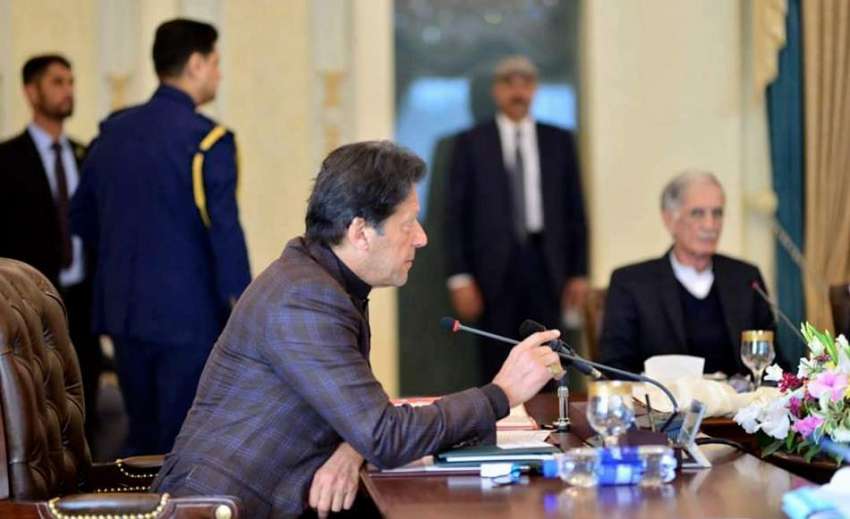 اسلام آباد: وزیراعظم عمران خان وفاقی کابینہ کے اجلاس سے ..