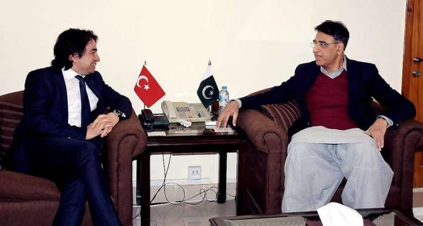 اسلام آباد: وفاقی وزیر خزانہ اسد عمر سے ترکی کے سفیر ملاقات ..