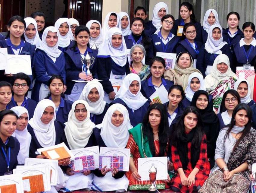 راولپنڈی: مقامی کالج میں سالانہ تقریب تقسیم انعامات حاصل ..