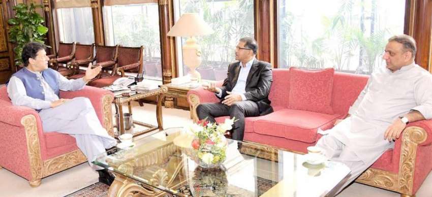 اسلام آباد: وزیر اعظم عمران خان سے بیرسٹر سید علی ظفر ملاقات ..