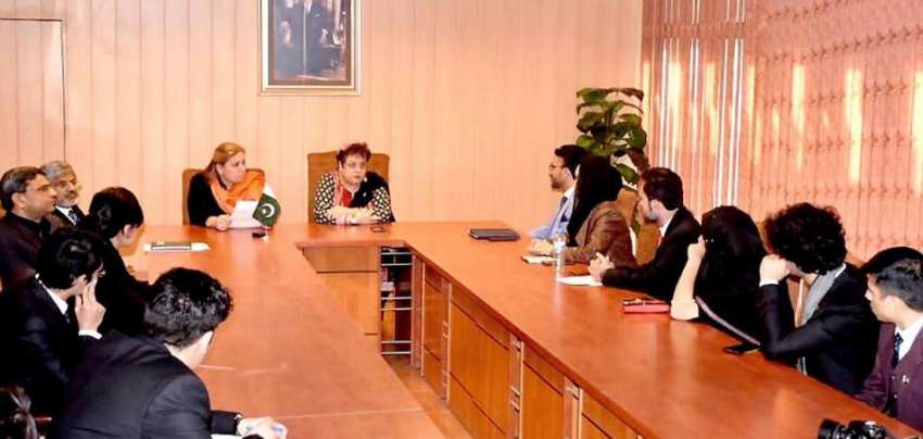 اسلام آباد:وفاقی وزیر برائے انسانی حقوق ڈاکٹر شیریں مزاری ..