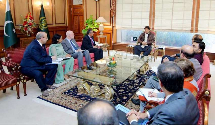 اسلام آباد: وزیر اعظم عمران خان سے عالمی ادارہ صحت کے ڈائریکٹر ..