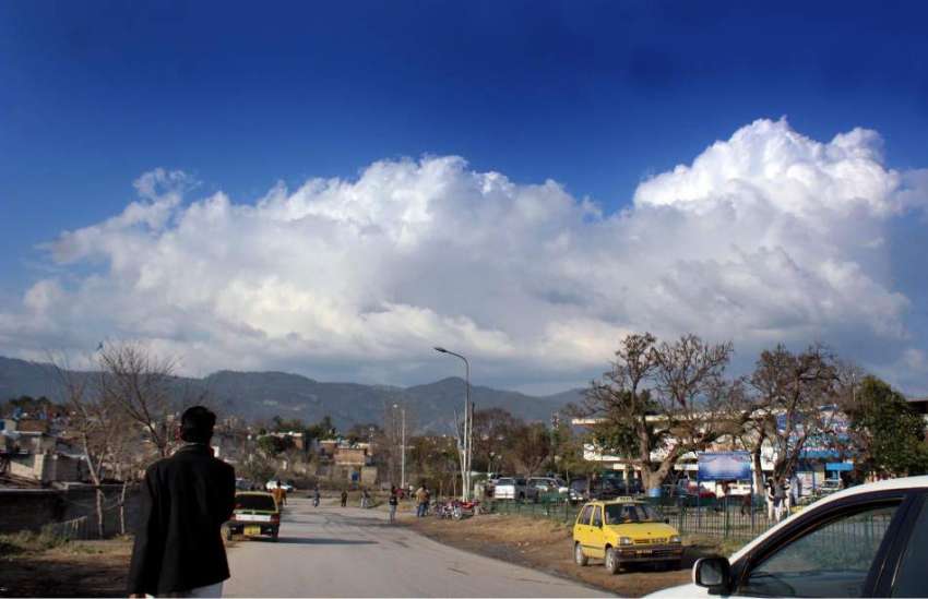 اسلام آباد: وفاقی دارالحکومت میں آسمان پر چائے بادلوں کا ..