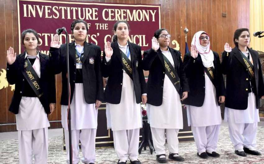 اسلام آباد: اسلام آباد ماڈل کالج فار گرلز کی طالبات سٹوڈنٹ ..