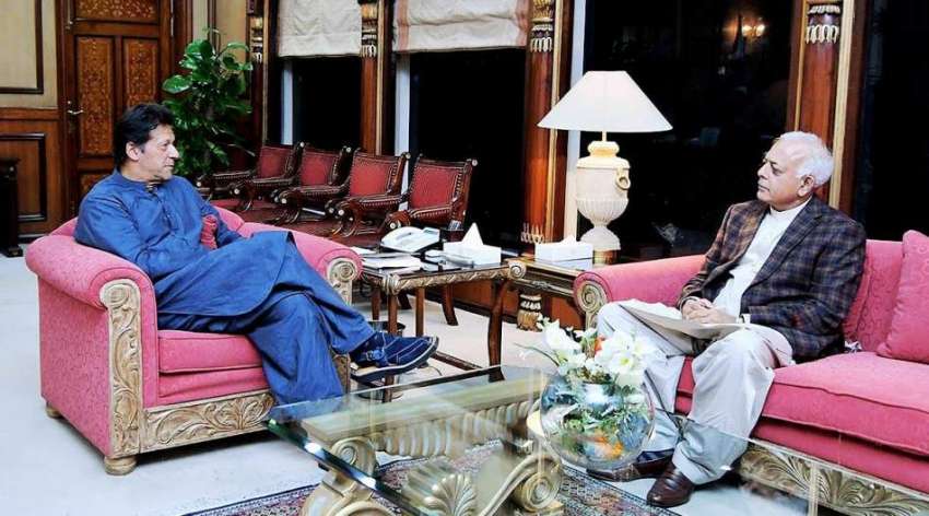 اسلام آباد: وزیر اعظم عمران خان سے وزیر پٹرولیم غلام سرور ..