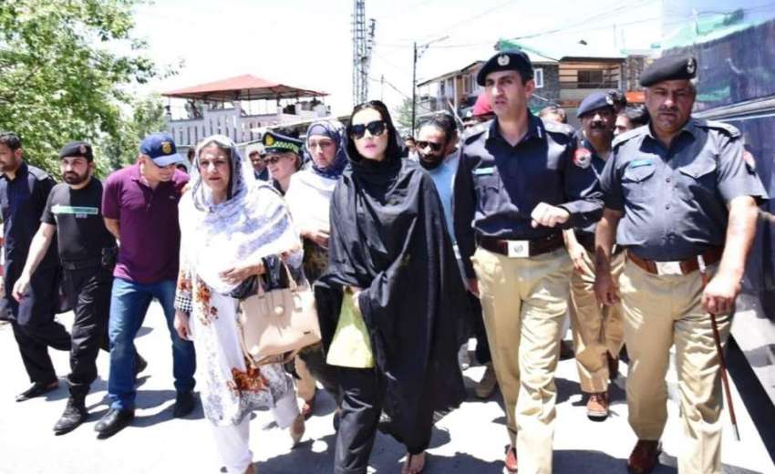 ایبٹ آباد: رکن صوبائی اسمبلی مومنہ باسط ٹورسٹ فیسلیشن سنٹر ..