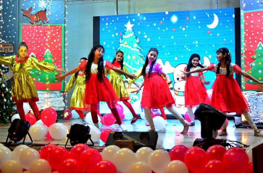 حیدرآباد: پگگٹ میموریل گرلز ہائیر سیکنڈری اسکول میں کرسمس ..