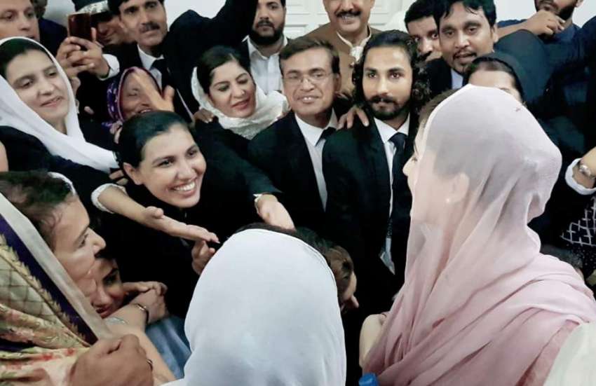 لاہور : مسلم لیگ (ن) کی رہنما مریم نواز احتساب عدالت میں پیشی ..