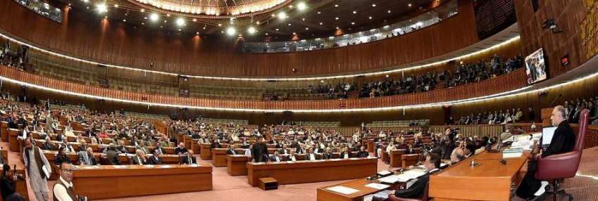 اسلام آباد: سپیکر قومی اسمبلی اسد قیصر پارلیمنٹ کے مشترکہ ..