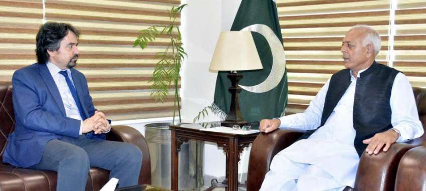 اسلام آباد: ایوی ایشن ڈویژن میں وفاقی سفیر غلام سرور خان ..