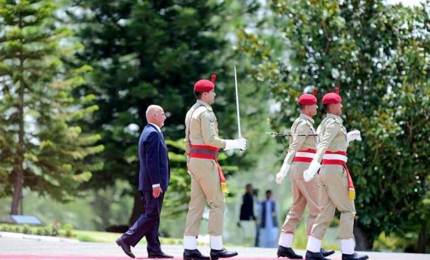 اسلام آباد: افغان صدر اشرف غنی کو وزیر اعظم ہاؤس میں گارڈ ..
