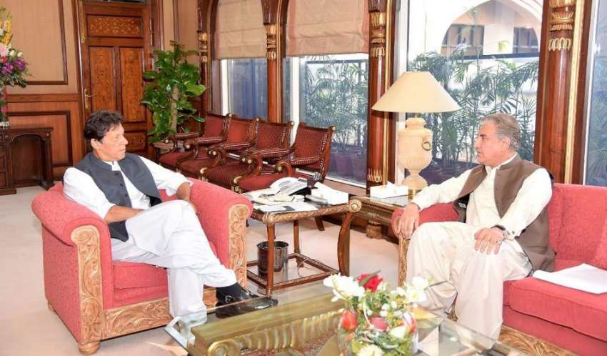 اسلام آباد: وزیر اعظم عمران خان سے وزیر خارجہ مخدوم شاہ محمود ..
