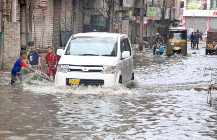حیدر آباد: حیدر آباد شہر میں ہونیوالی موسلا دھار بارش کے ..