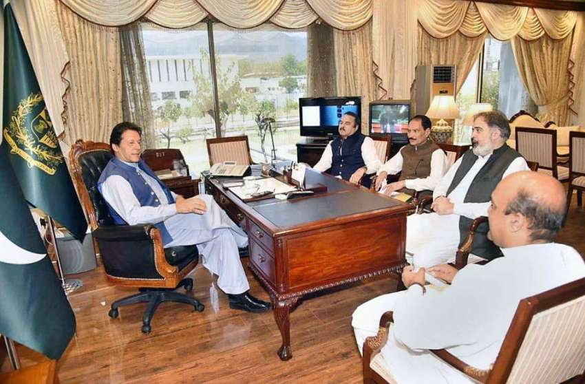 اسلام آباد: وزیر اعظم عمران خان سے ایم این اے شیر علی ارباب ..