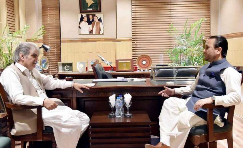 اسلام آباد: وزیر اعلیٰ گلگت بلتستان حافظ حفیظ الرحمن سے ..