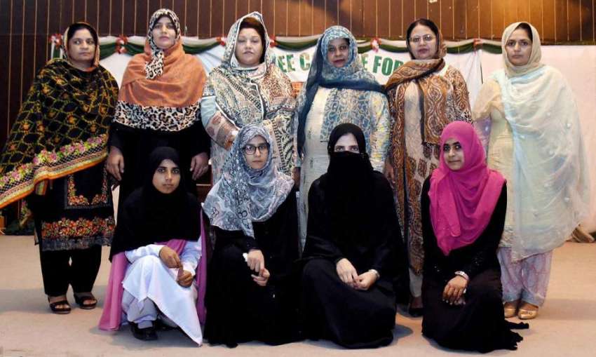 راولپنڈی: گورنمنٹ کالج خواتین ڈھوک کالا خان میں پرنسپل فرحت ..