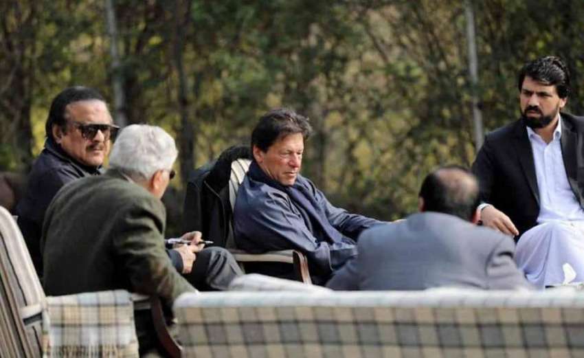 اسلام آباد: وزیر اعظم عمران خا سے کوہاٹ اور ڈیرہ اسماعیل ..