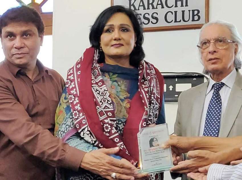 کراچی: عالمی شہرت یافتہ شاعر و دانشور پیر زادہ قاسم ڈاکٹر ..