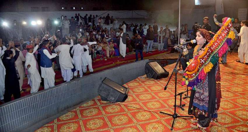 کراچی: مشہور صوفی فوک گلوکار تاج مستانی بدھ کی رات دیر گئے ..