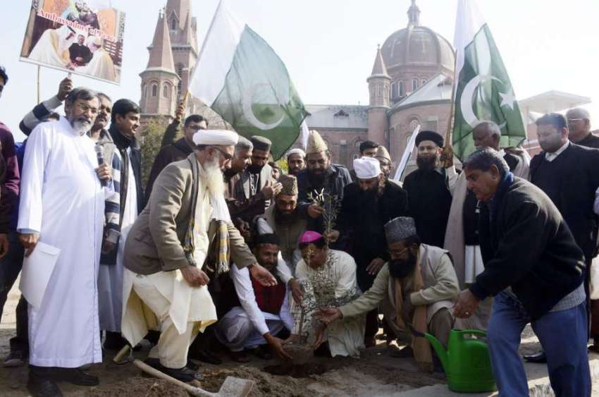 لاہور: مختلف مذاہب کے سکالرزکے زیرہ اہتمام کیتھولک چرچ میں ..
