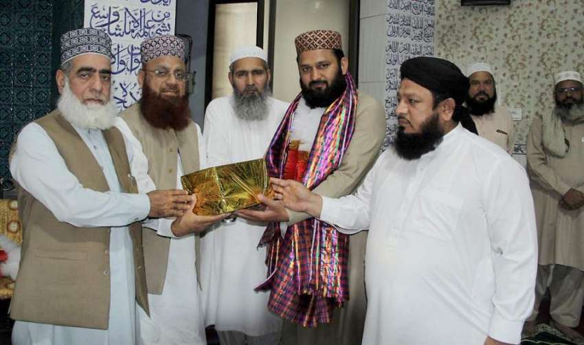 لاہور: جامع مسجد عرفان میں علامہ مجاہد عبدالرسول، مولانا ..
