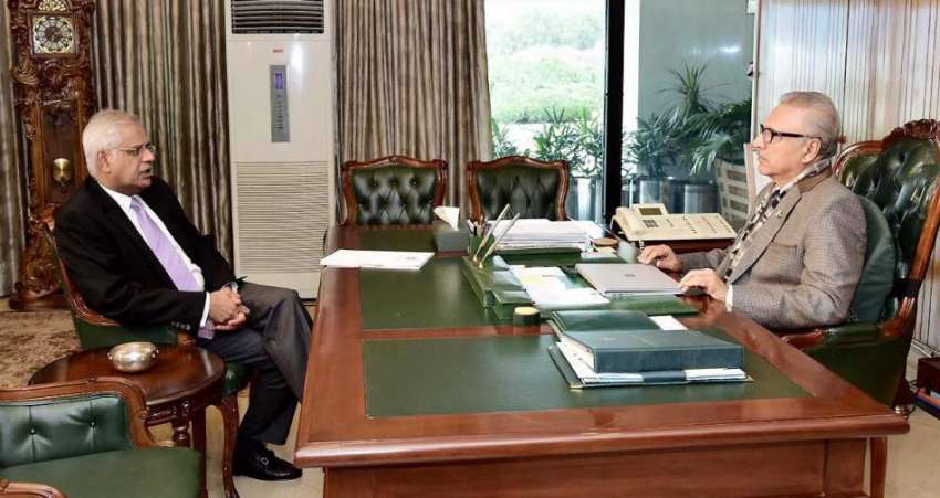 اسلام آباد: صدر مملکت ڈاکٹر عارف علوی سے چیئرمین ڈیپارٹمنٹ ..