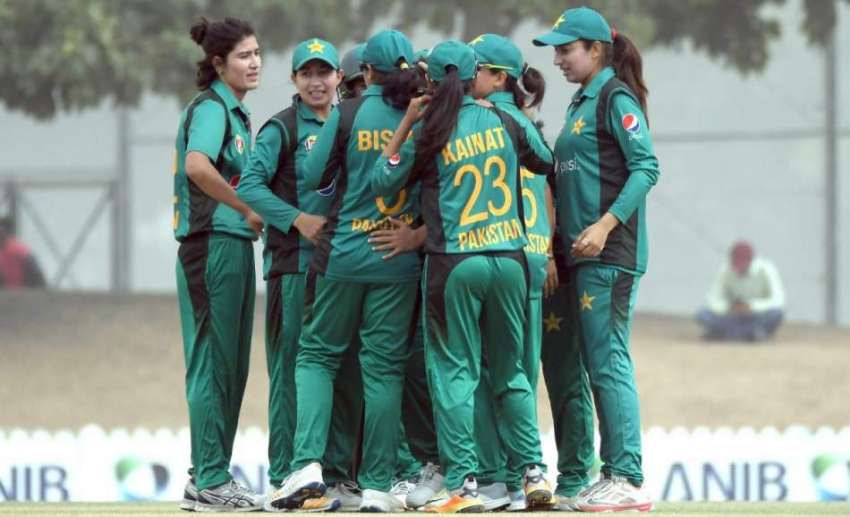 دبئی: پاکستان ویمن کرکٹ ٹیم کی کھلاڑی ون ڈے سیریز کے تیسرے ..