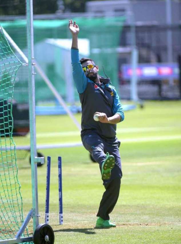 لندن: پاکستان کرکٹ ٹیم کے کھلاڑی میچ سے قبل پریکٹس کرتے ہوئے۔
