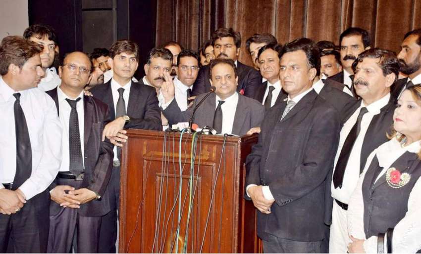 لاہور: وکلاء ایکشن کمیٹی کے زیر اہتمام کنونشن سے چیئرمین ..