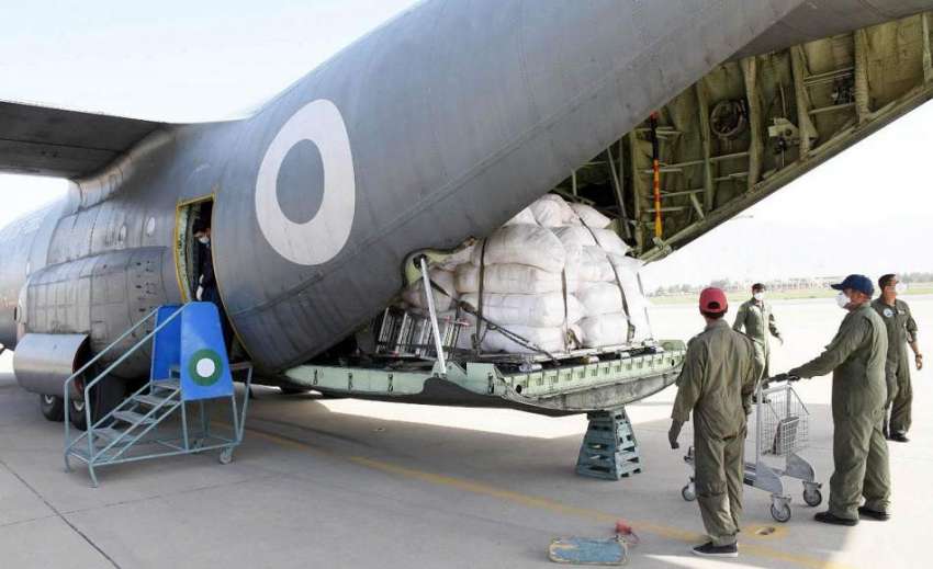کوئٹہ، پاک فضائیہ کا سی 130 طیارہ بلوچستان کی عوام کیلئے طبی ..