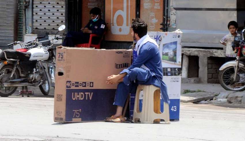 راولپنڈی: لاک ڈاؤن کے باعث باڑہ مارکیٹ بند جبکہ دکانداروں ..